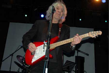 [ Albert Lee ]