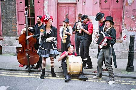 [ Gabby Young & Other Animals ]